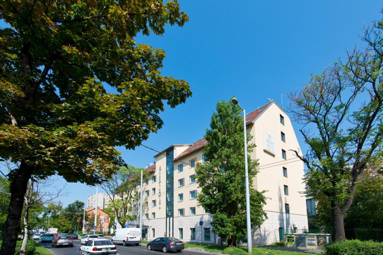 Achat Hotel Boedapest Buitenkant foto