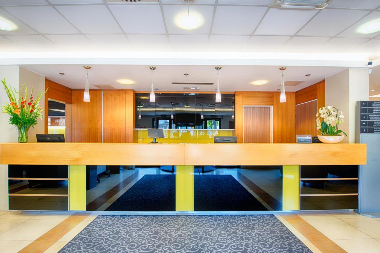 Achat Hotel Boedapest Buitenkant foto