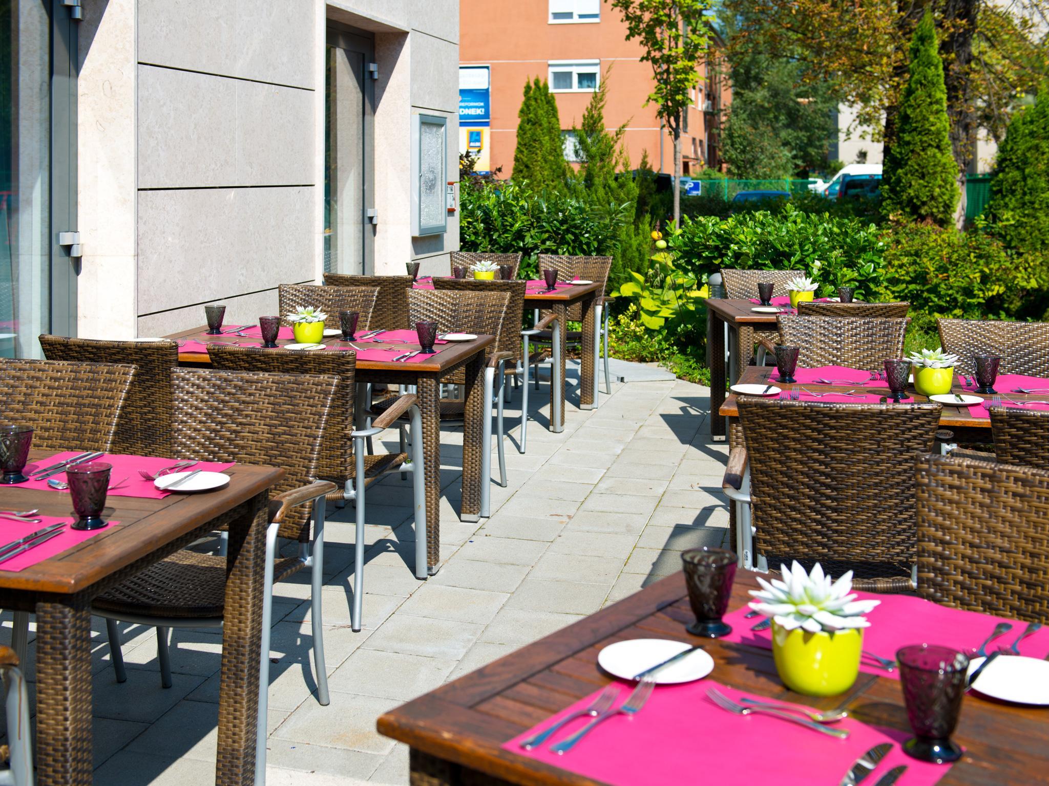 Achat Hotel Boedapest Buitenkant foto
