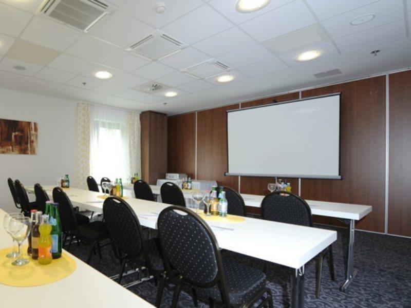 Achat Hotel Boedapest Buitenkant foto